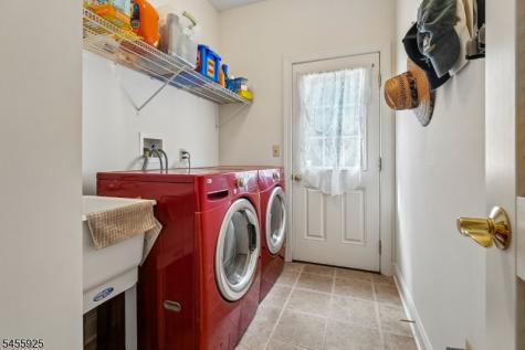 17 Burniston Court Hillsborough NJ 08844