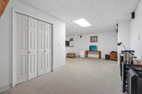 17 Burniston Court Hillsborough NJ 08844