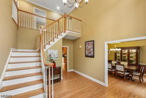 17 Burniston Court Hillsborough NJ 08844
