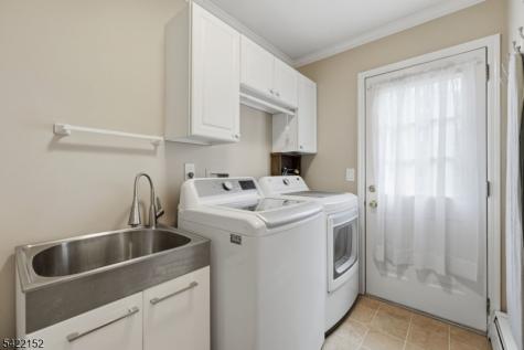 10 Acorn Drive Washington NJ 07853