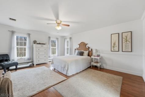 10 Acorn Drive Washington NJ 07853