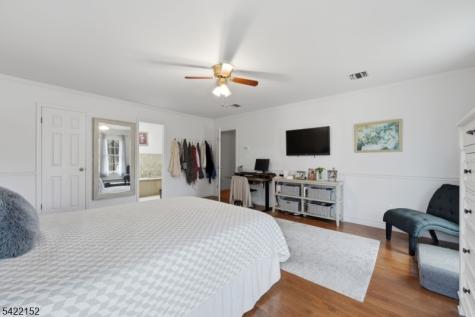 10 Acorn Drive Washington NJ 07853