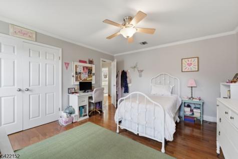 10 Acorn Drive Washington NJ 07853
