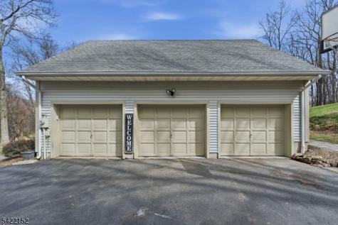10 Acorn Drive Washington NJ 07853