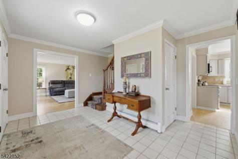 10 Acorn Drive Washington NJ 07853