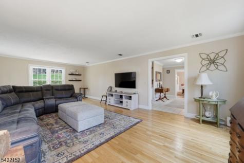10 Acorn Drive Washington NJ 07853