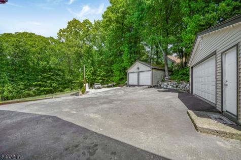 1624 County Road 565 Vernon NJ 07461