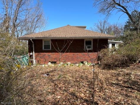 194 Lincoln Avenue Little Falls NJ 07424