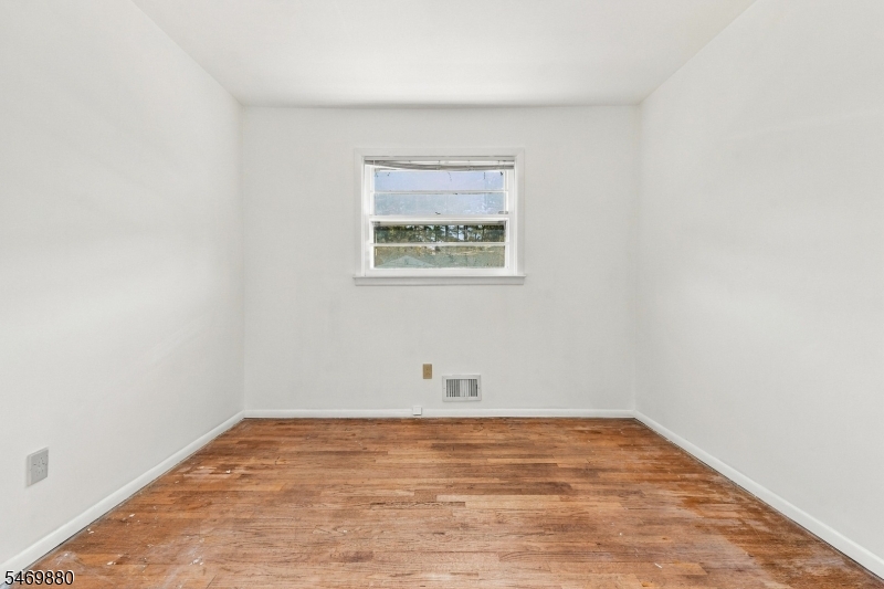 75 Tammy Place Woodbridge NJ 08830