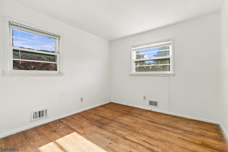 75 Tammy Place Woodbridge NJ 08830