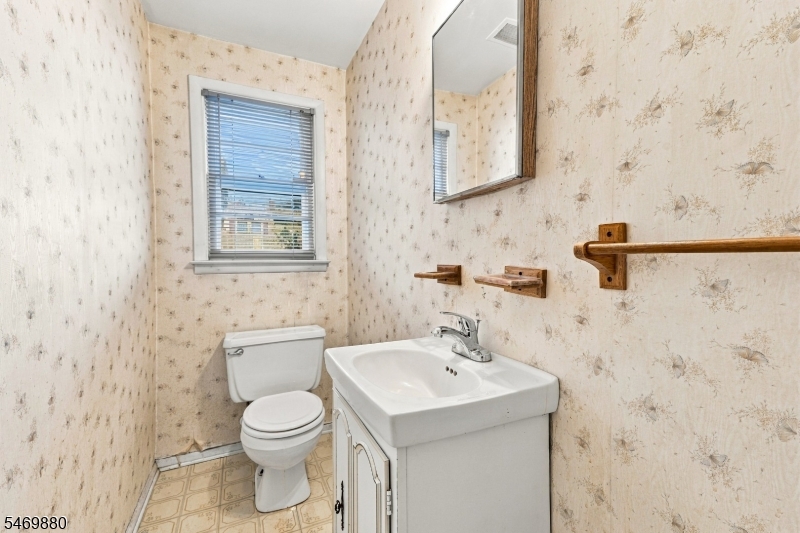 75 Tammy Place Woodbridge NJ 08830