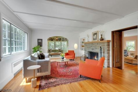 9 Parkway Montclair NJ 07042
