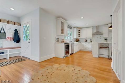 9 Parkway Montclair NJ 07042