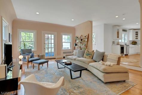 9 Parkway Montclair NJ 07042