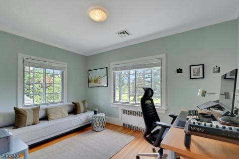 9 Parkway Montclair NJ 07042