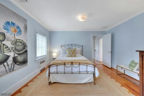 9 Parkway Montclair NJ 07042