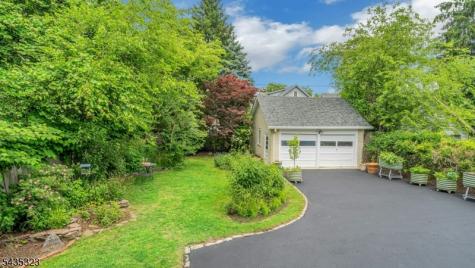 9 Parkway Montclair NJ 07042