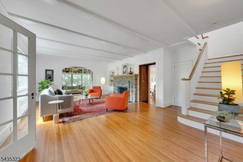 9 Parkway Montclair NJ 07042