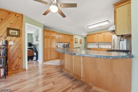 13 Central Avenue Readington NJ 08889