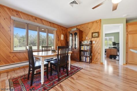 13 Central Avenue Readington NJ 08889