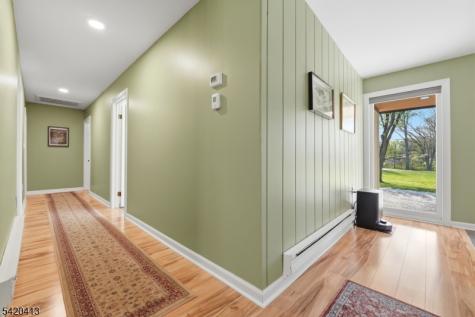13 Central Avenue Readington NJ 08889