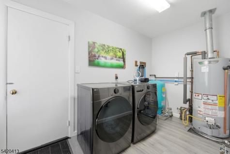 13 Central Avenue Readington NJ 08889
