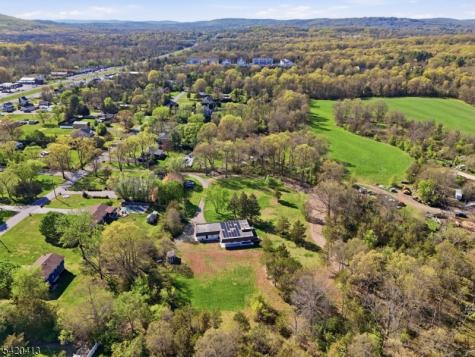 13 Central Avenue Readington NJ 08889