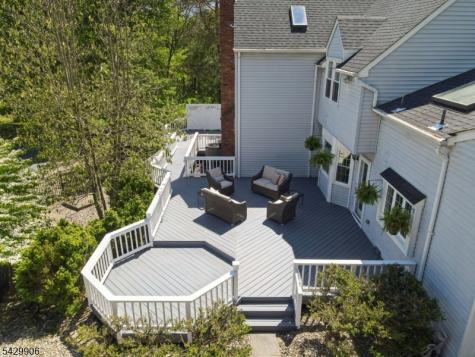 6 Windsor Court Clinton NJ 08801