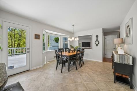 6 Windsor Court Clinton NJ 08801