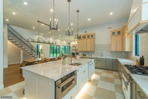 98 Haddenfield Road Clifton NJ 07013