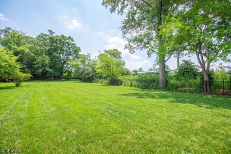 98 Haddenfield Road Clifton NJ 07013