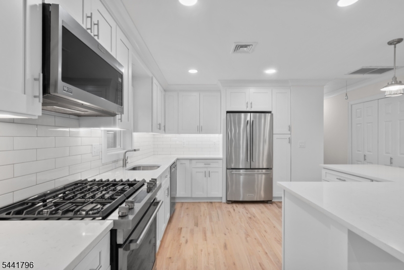 13 Chickadee Road Mount Olive NJ 07828