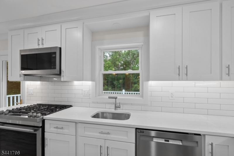 13 Chickadee Road Mount Olive NJ 07828