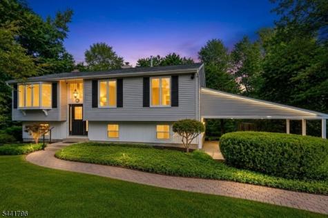 13 Chickadee Road Mount Olive NJ 07828