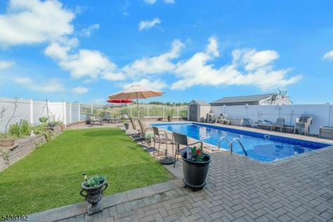 12 Geraldine Road North Arlington NJ 07031