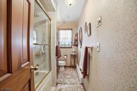 36 Page Drive Oakland NJ 07436