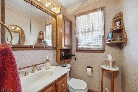 36 Page Drive Oakland NJ 07436