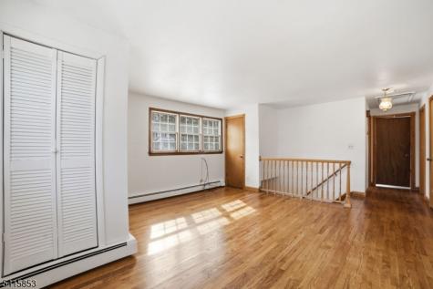 36 Page Drive Oakland NJ 07436