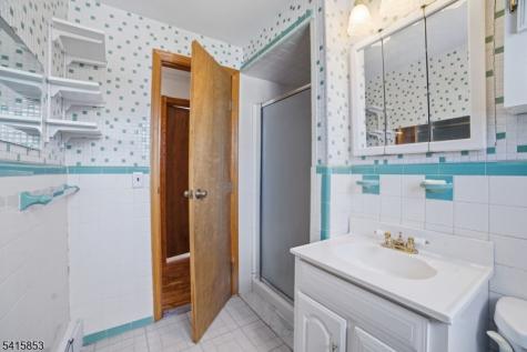 36 Page Drive Oakland NJ 07436