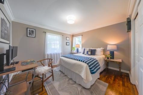 524 Farley Avenue Scotch Plains NJ 07076