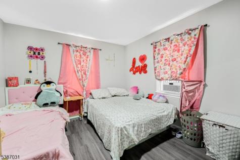 375 Amherst Street East Orange NJ 07018