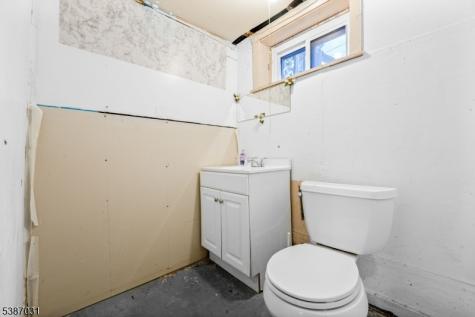 375 Amherst Street East Orange NJ 07018