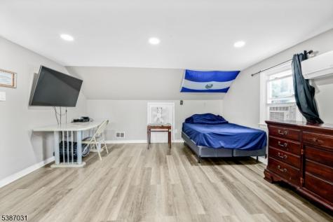 375 Amherst Street East Orange NJ 07018