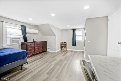 375 Amherst Street East Orange NJ 07018