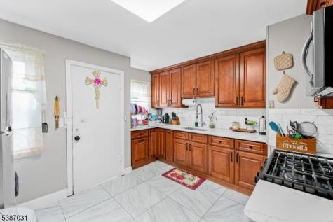 375 Amherst Street East Orange NJ 07018