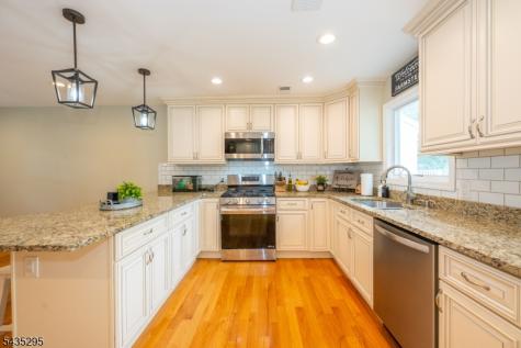 136 Redwood Avenue Wayne NJ 07470