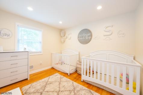 136 Redwood Avenue Wayne NJ 07470