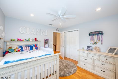 136 Redwood Avenue Wayne NJ 07470