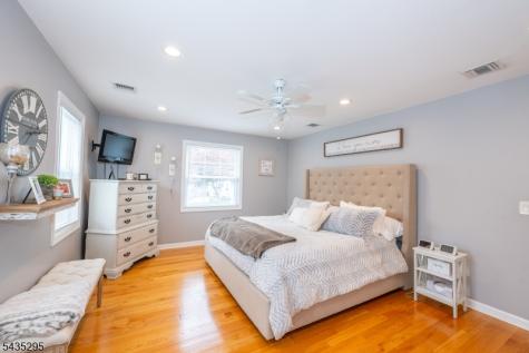 136 Redwood Avenue Wayne NJ 07470