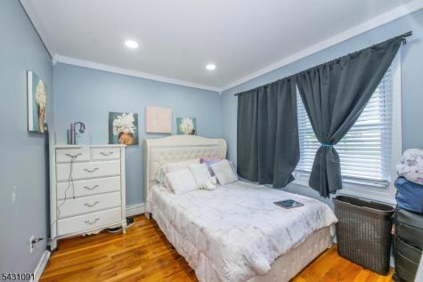 9 N 15th Street Hawthorne NJ 07506